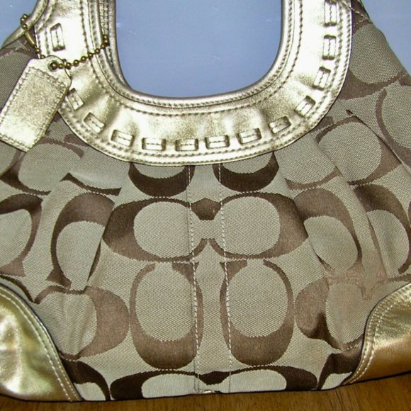 COACH 1990's Classic Handbag with Gold Trim - Picture 2 of 8